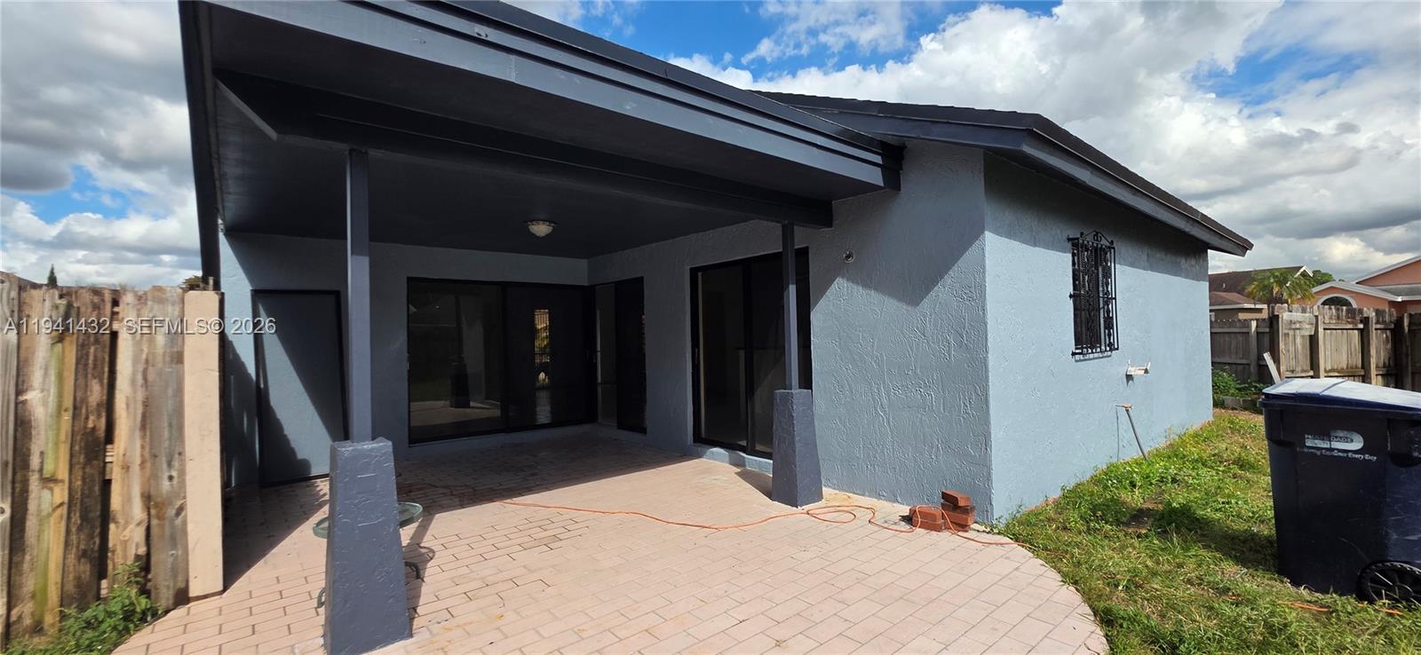 WESTWIND LAKES SEC 5 - Residential Lease