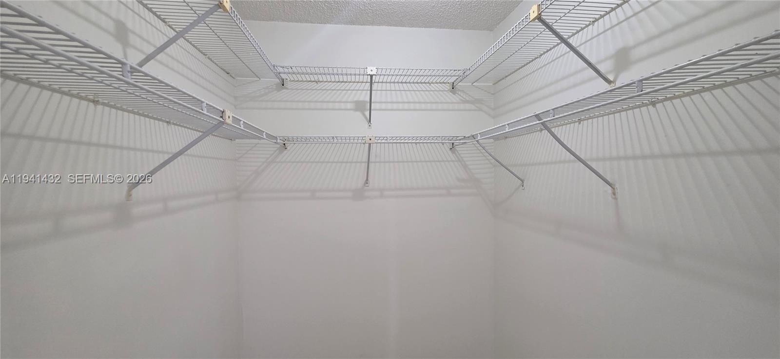 WESTWIND LAKES SEC 5 - Residential Lease