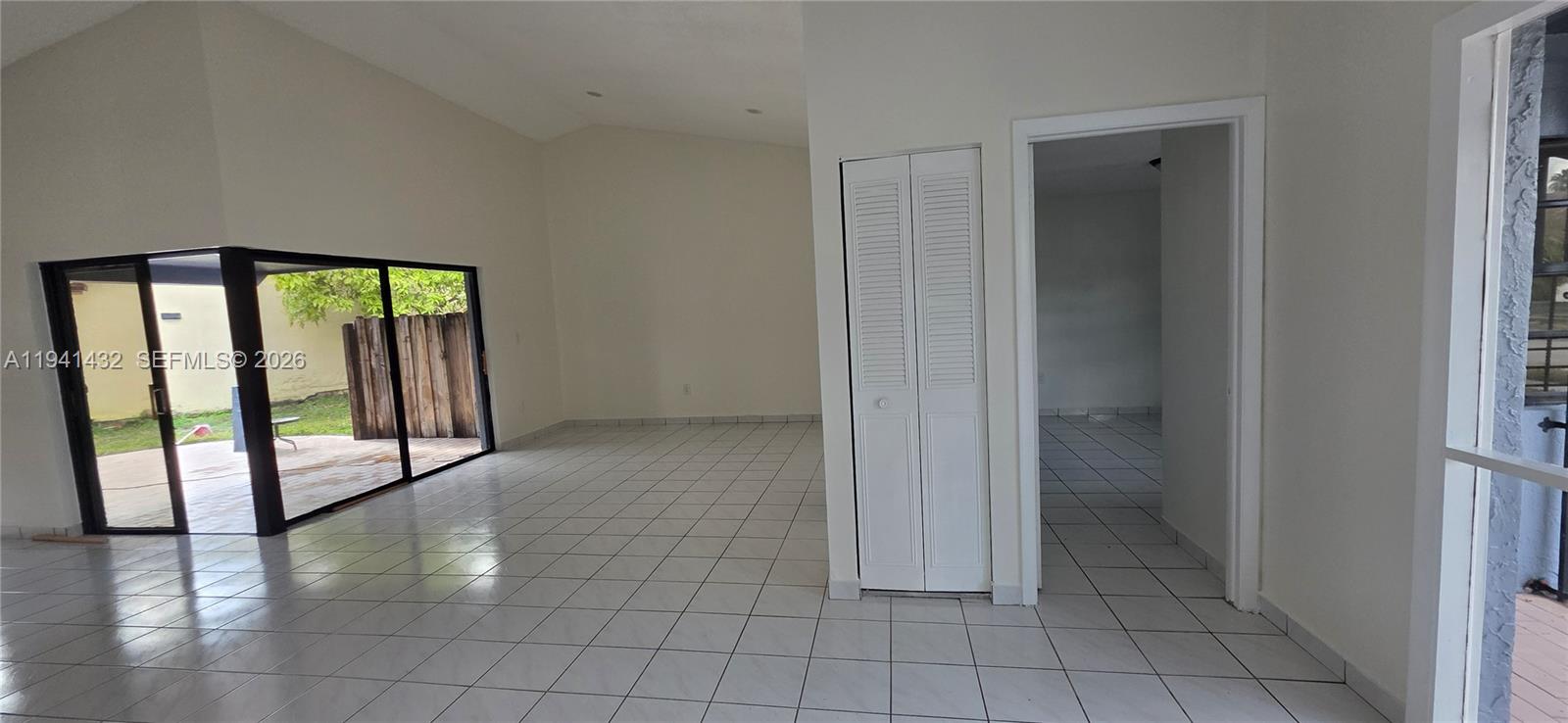 WESTWIND LAKES SEC 5 - Residential Lease