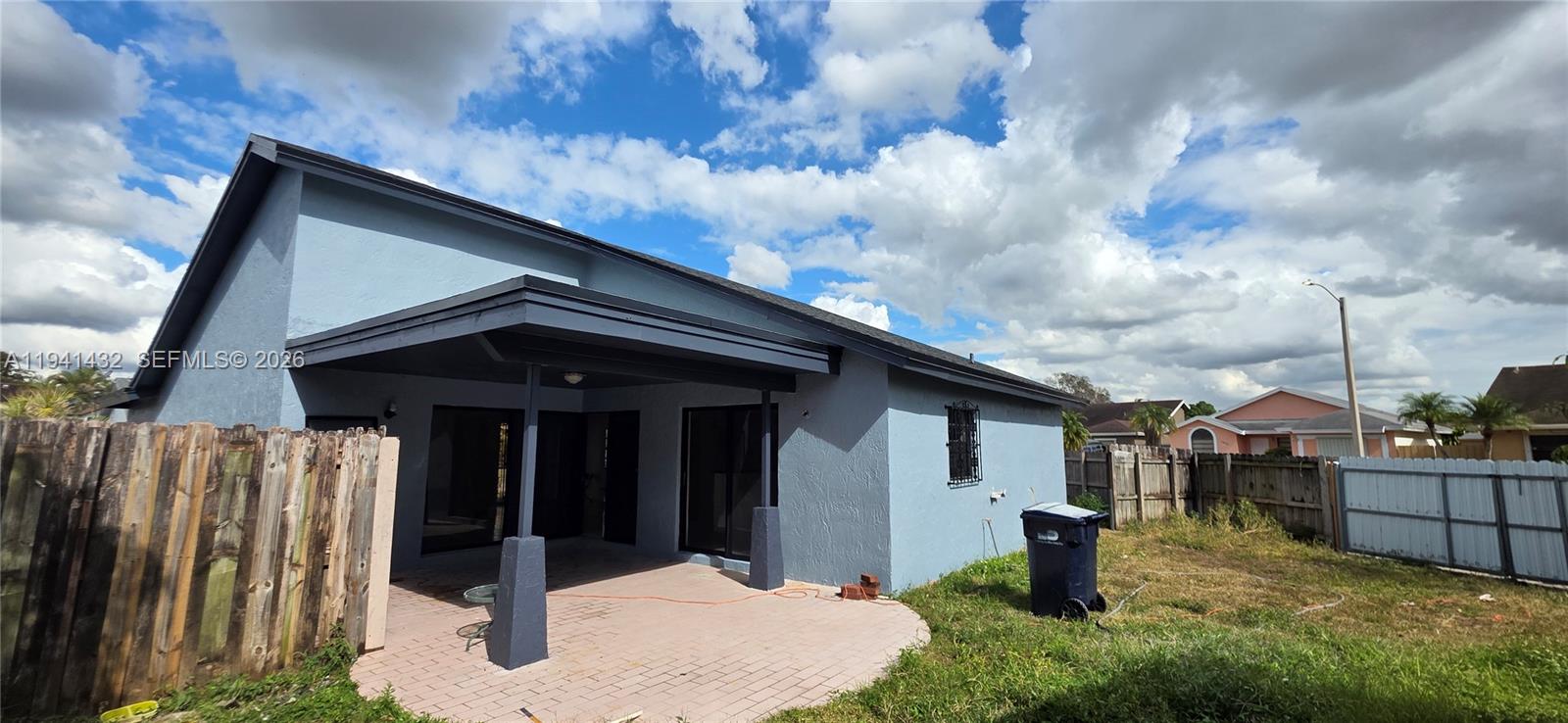 WESTWIND LAKES SEC 5 - Residential Lease