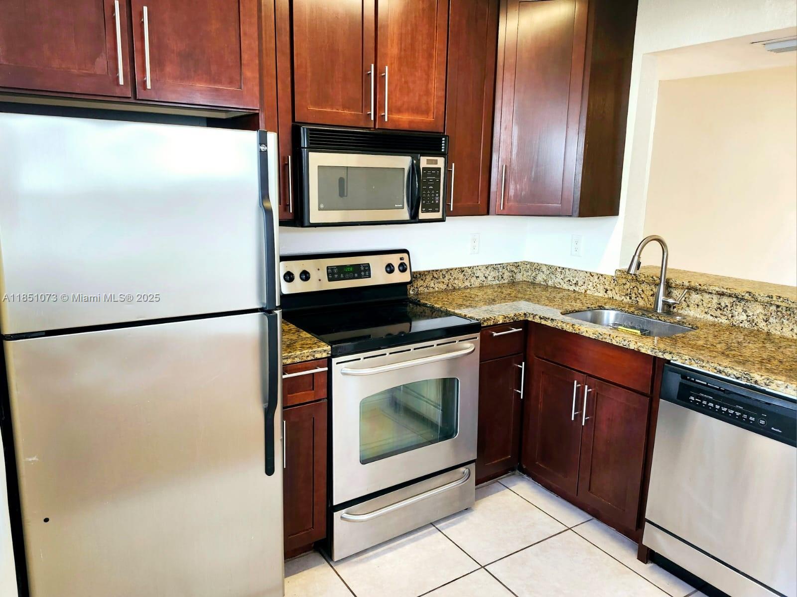 RITZ ROYAL PALM CONDO - Residential Lease