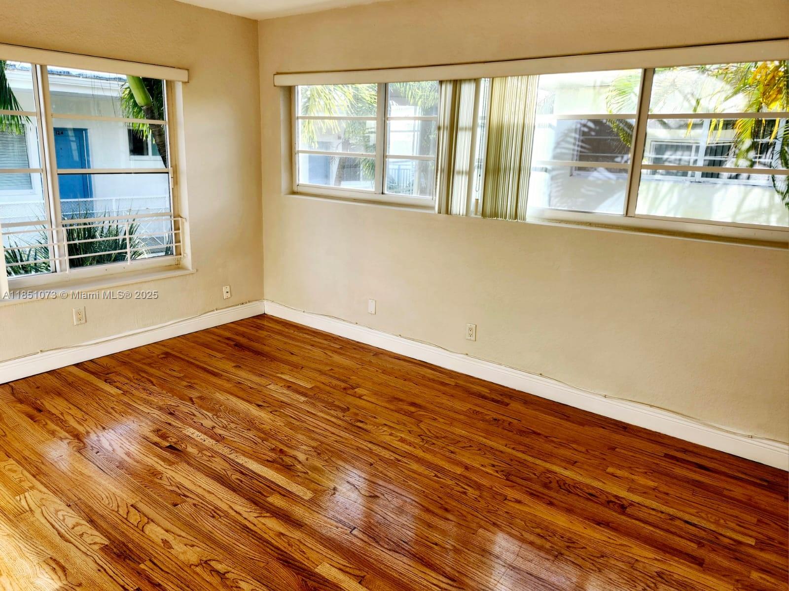 RITZ ROYAL PALM CONDO - Residential Lease