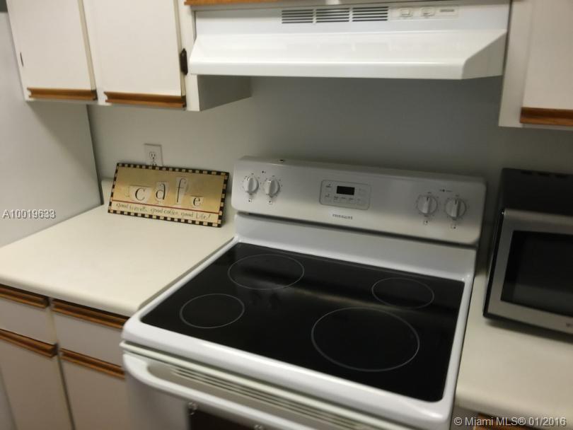 Hollywood Parc Condo - Residential Lease