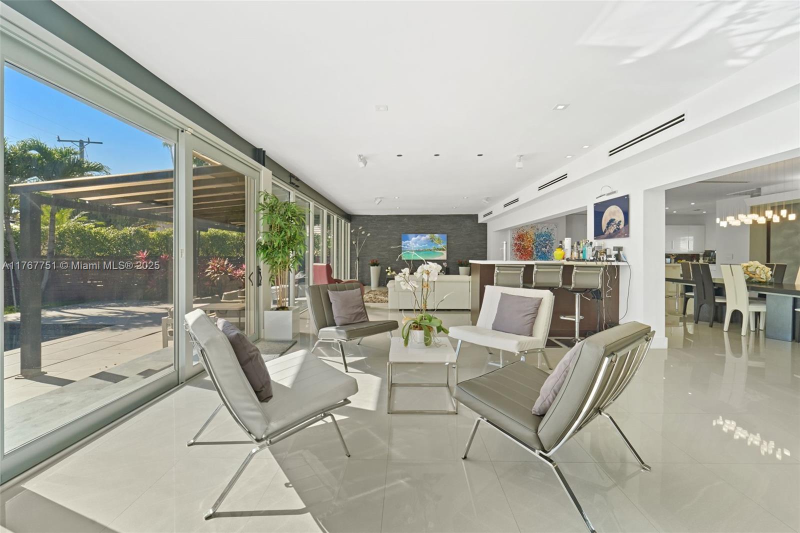 BAY HEIGHTS - Residential Lease