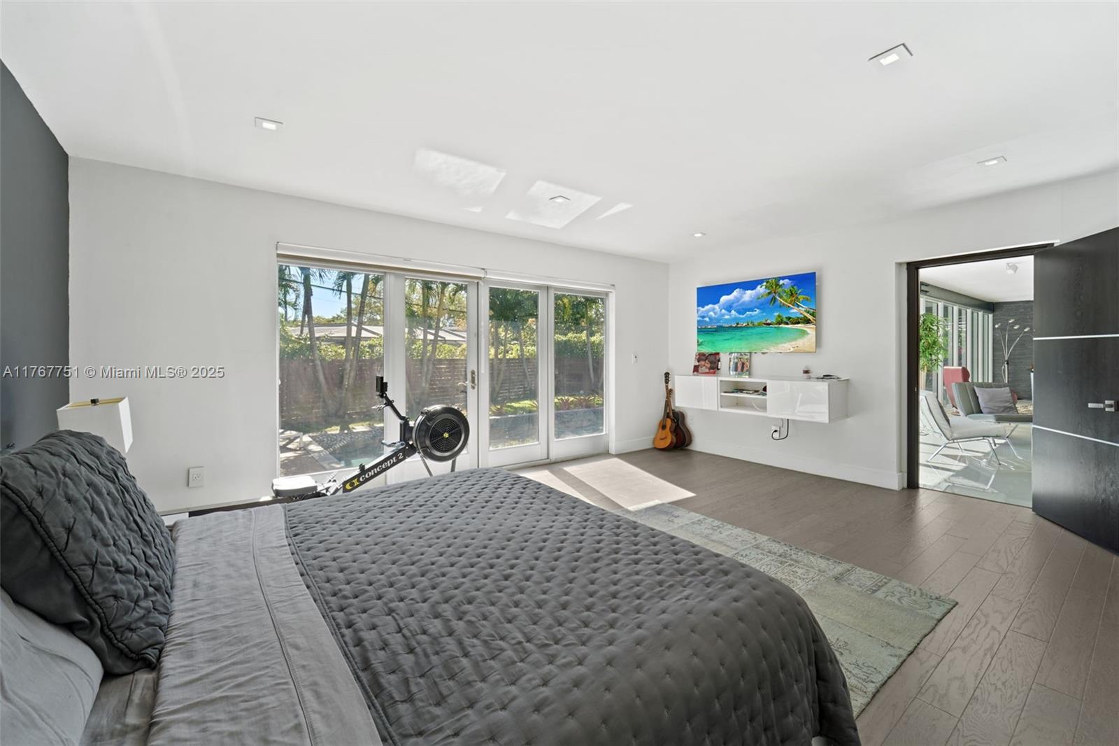 BAY HEIGHTS - Residential Lease