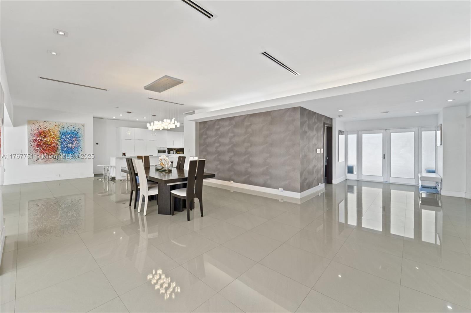 BAY HEIGHTS - Residential Lease