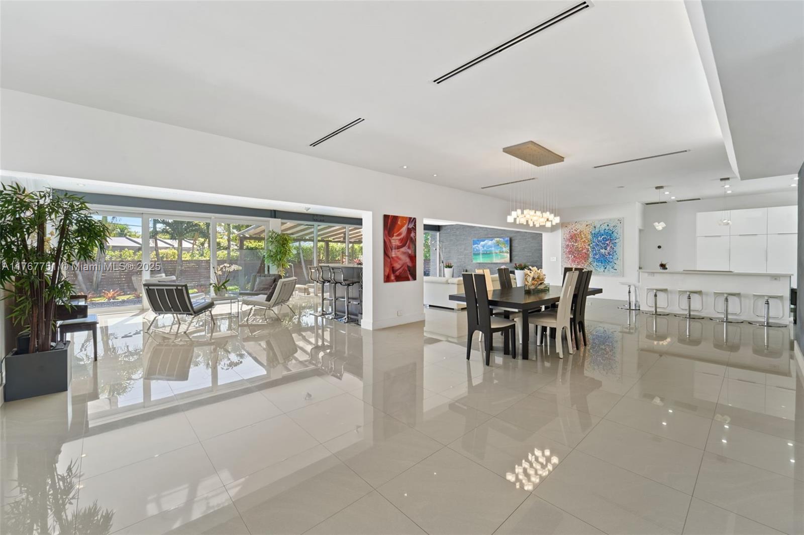 BAY HEIGHTS - Residential Lease