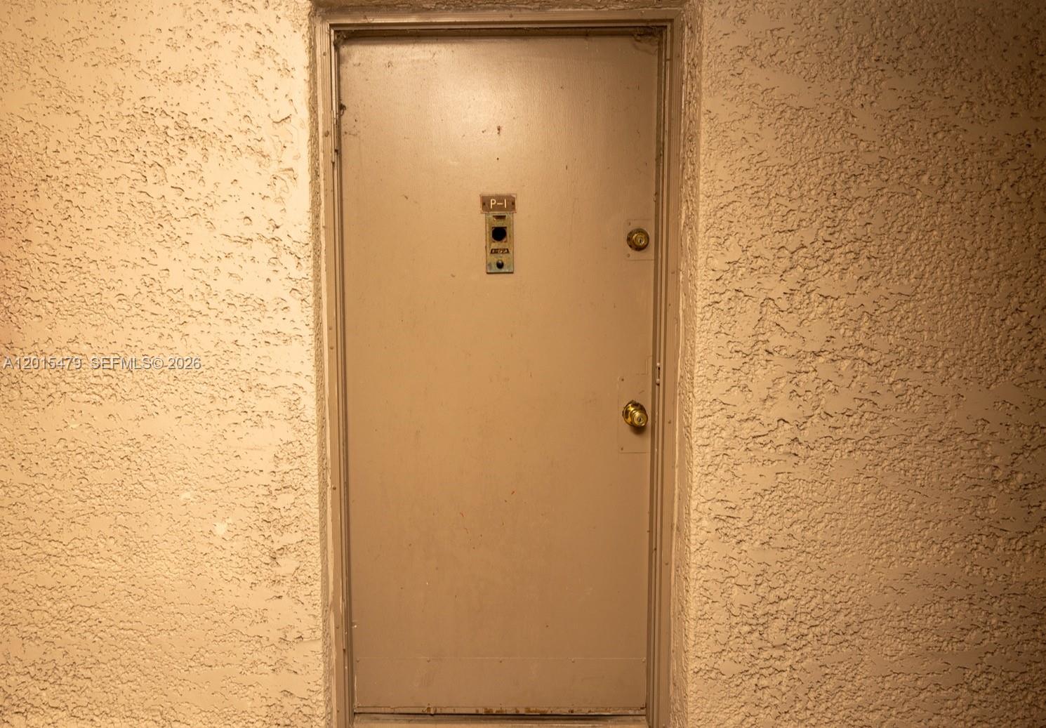 KENDALL ACRES CONDO BLDG - Residential Lease