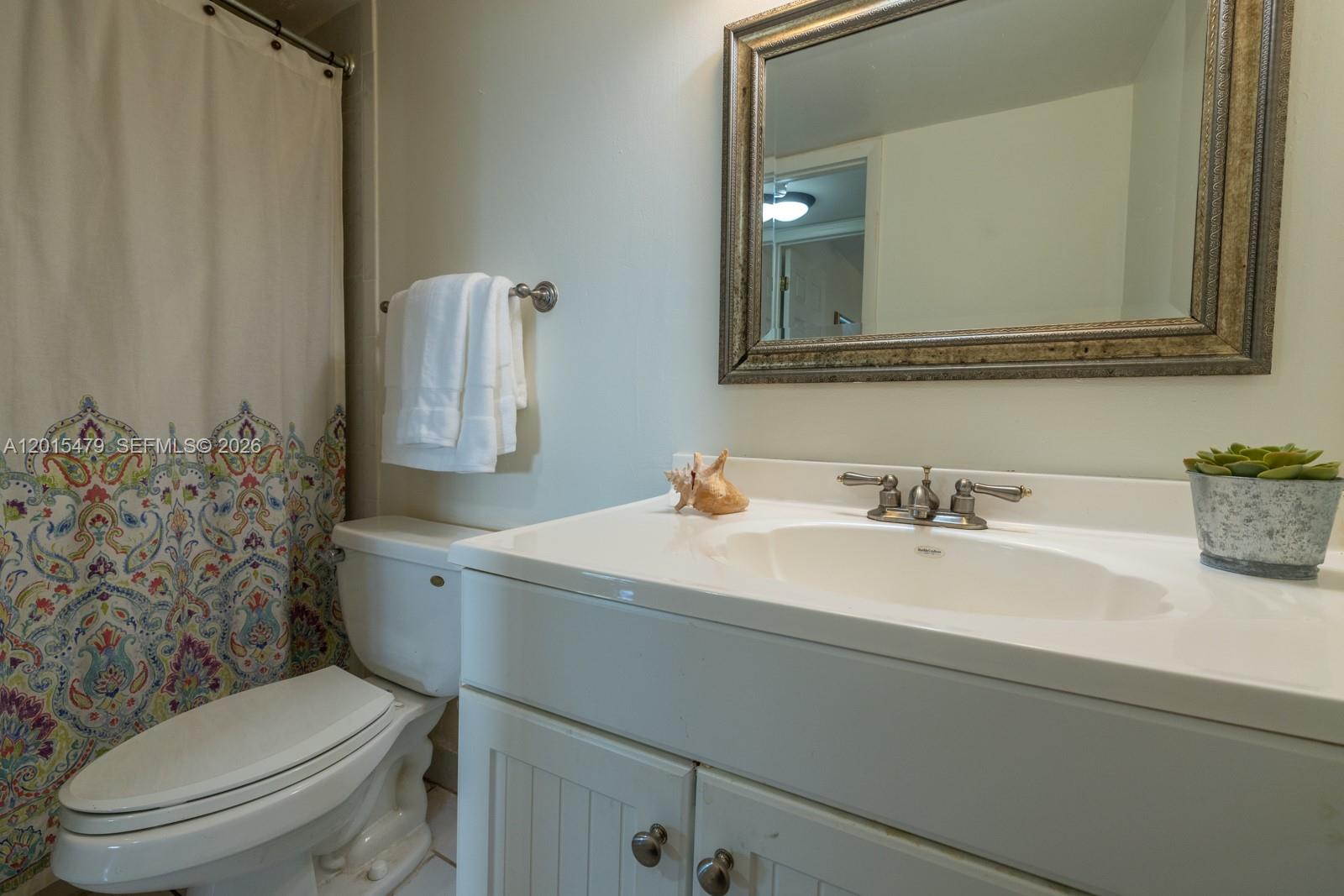 KENDALL ACRES CONDO BLDG - Residential Lease