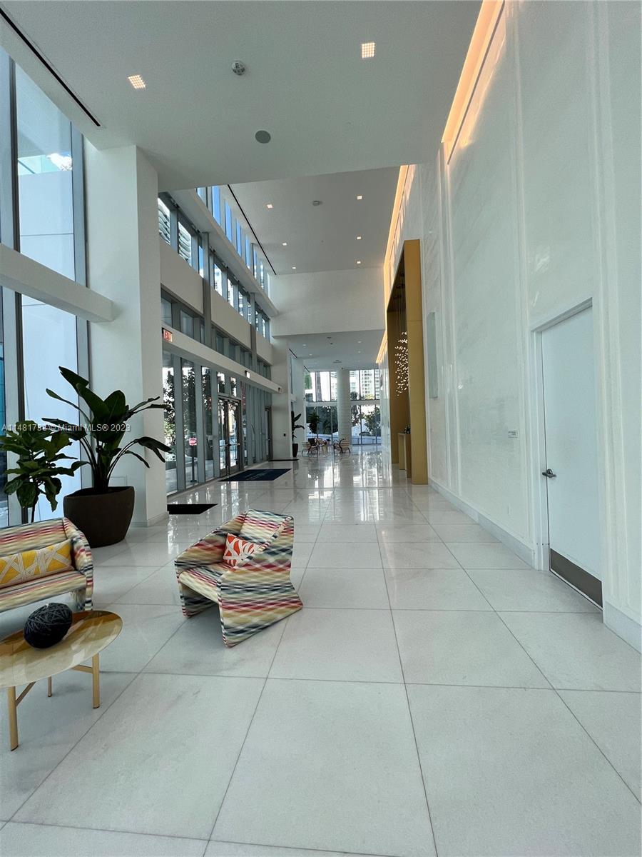 MISSONI BAIA CONDOMINIUM - Residential Lease