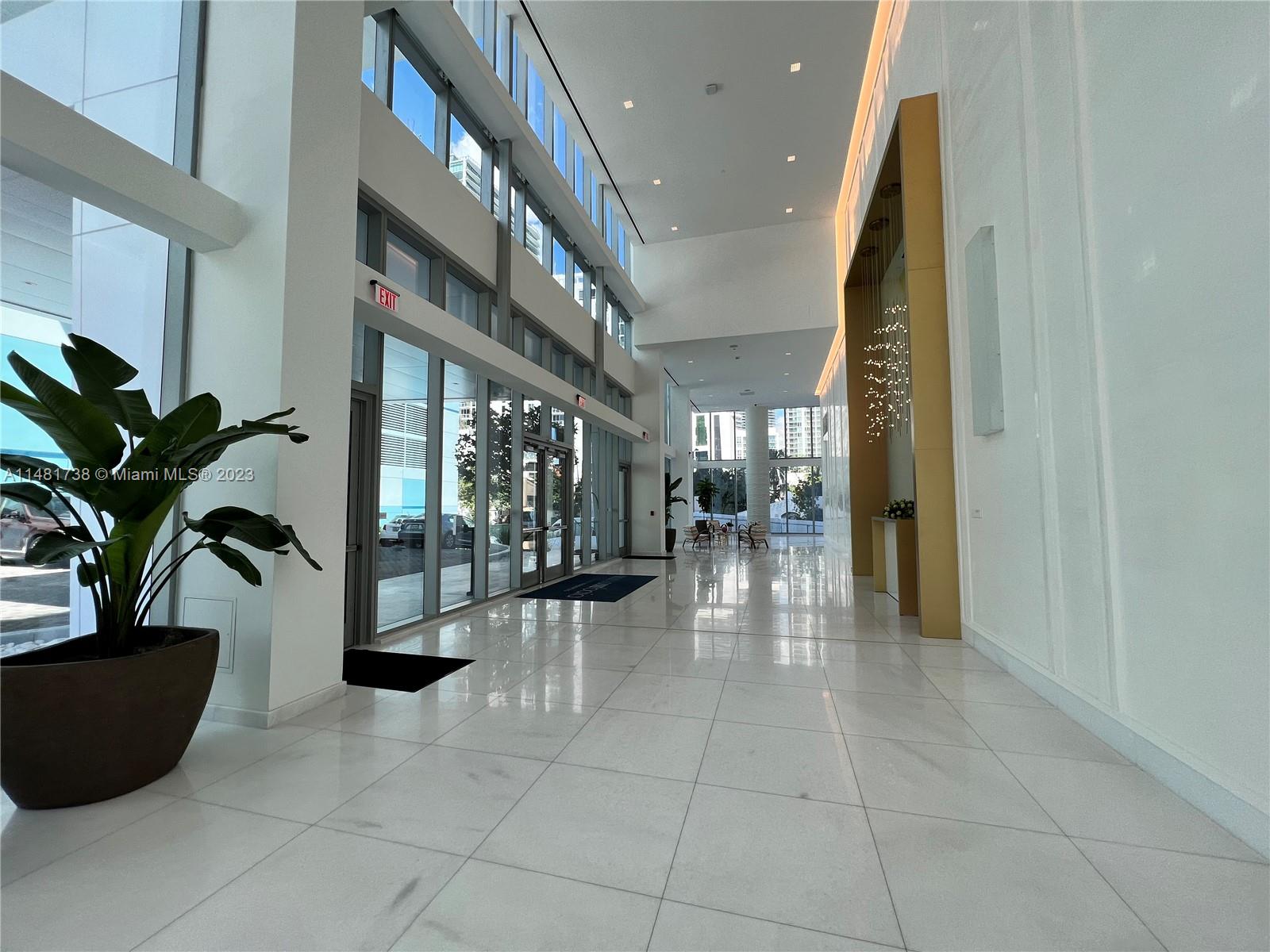 MISSONI BAIA CONDOMINIUM - Residential Lease