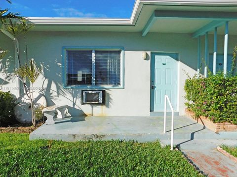 1247 Marseille Dr 113 Miami Beach FL 33141