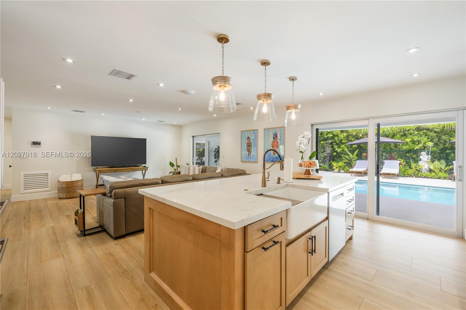 DAN-MAR HEIGHTS - Residential