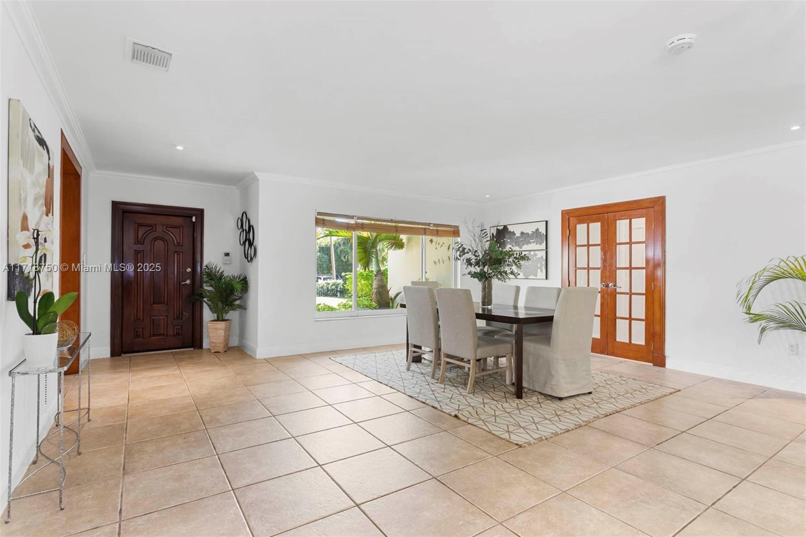 6140 Pine Tree Drive
