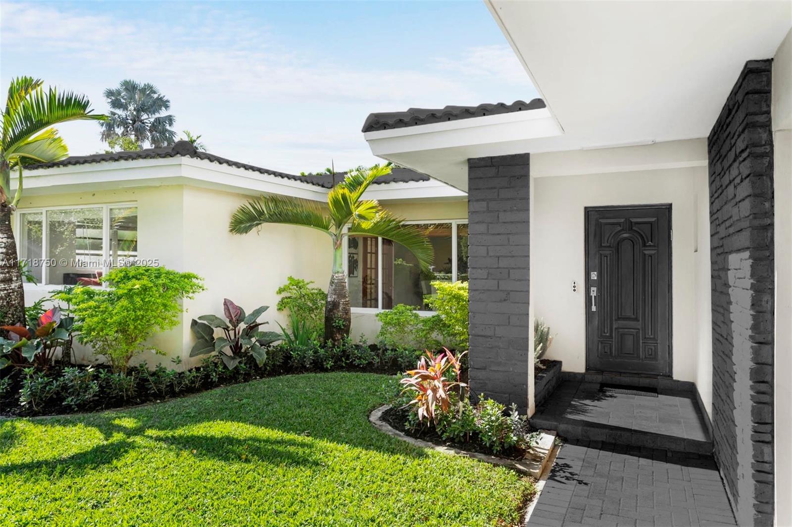 Property for Sale at 6140 Pine Tree Drive, Miami Beach, Miami-Dade County, Florida - Bedrooms: 4 
Bathrooms: 3  - $1,950,000