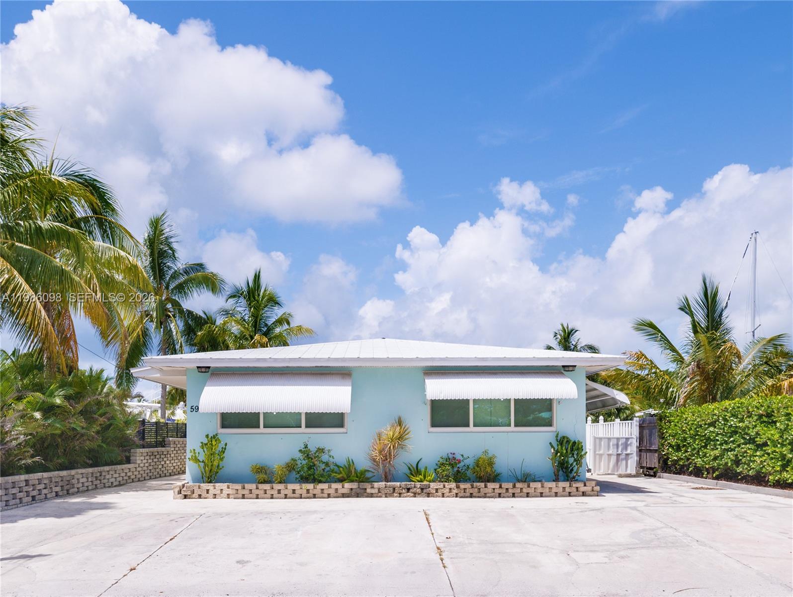 Country Club (Sombrero Blv - Residential