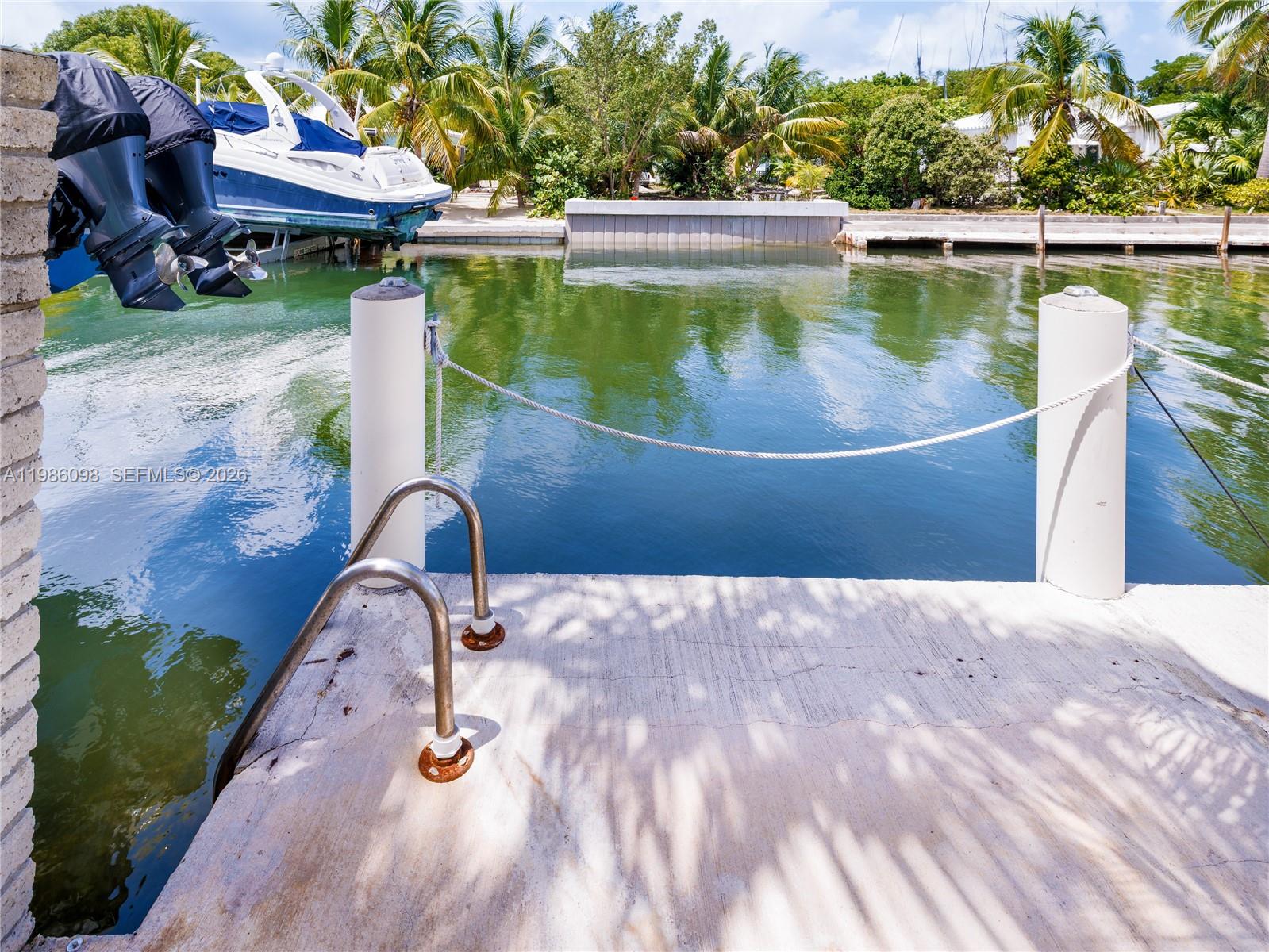 Country Club (Sombrero Blv - Residential