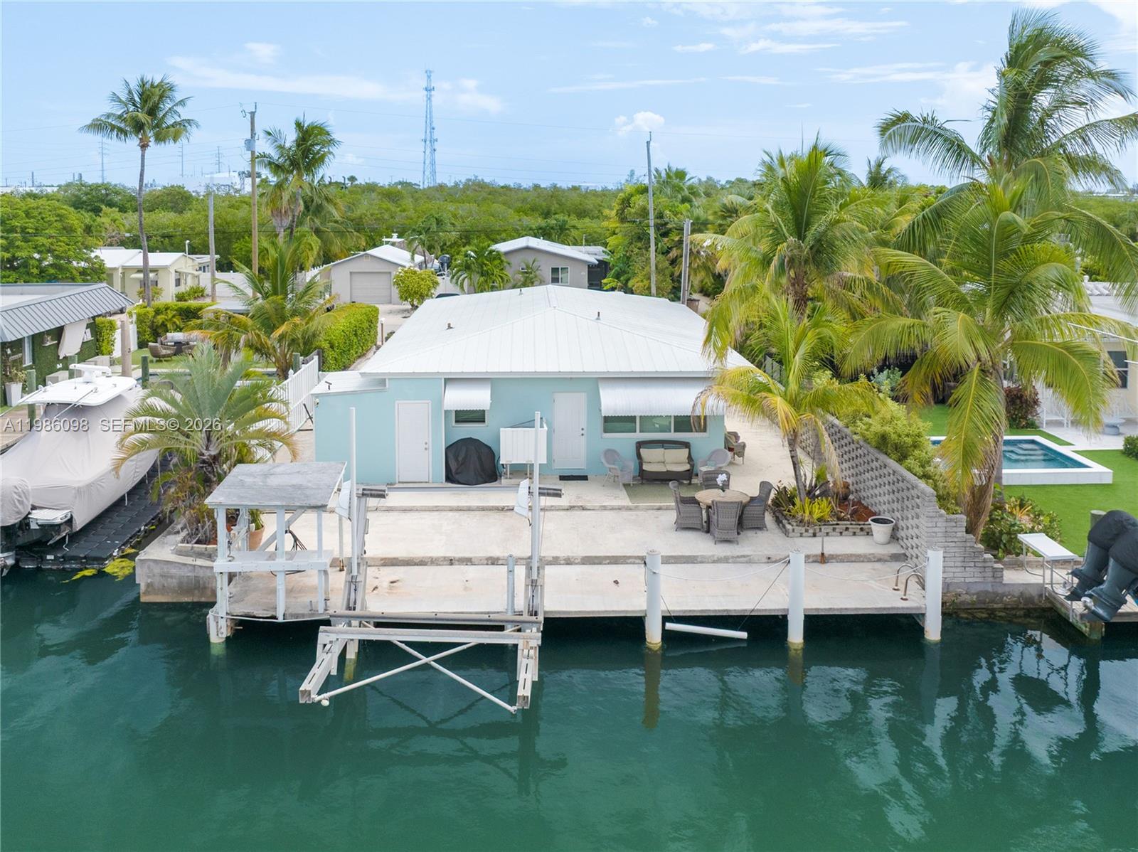 Country Club (Sombrero Blv - Residential