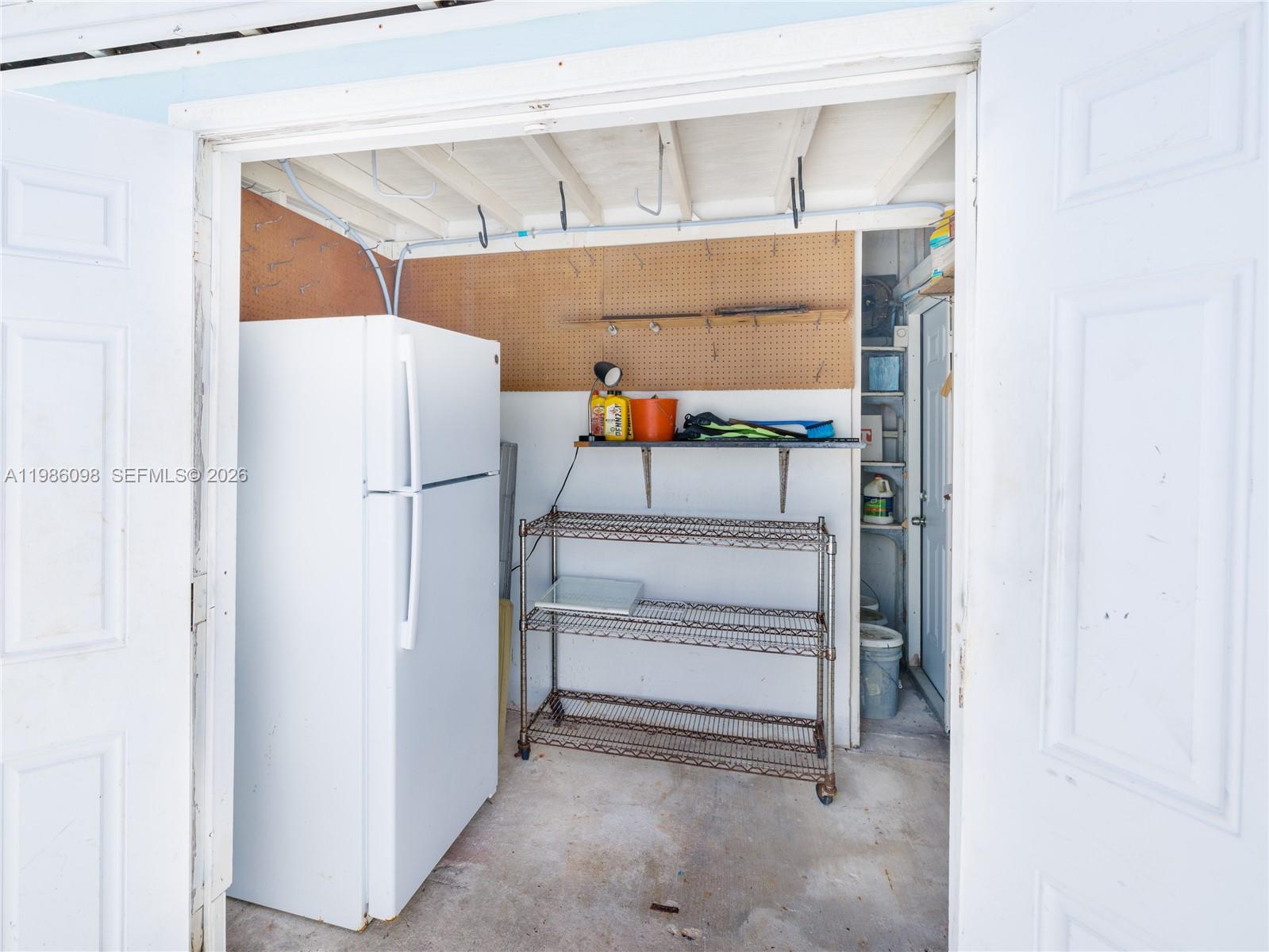 Country Club (Sombrero Blv - Residential