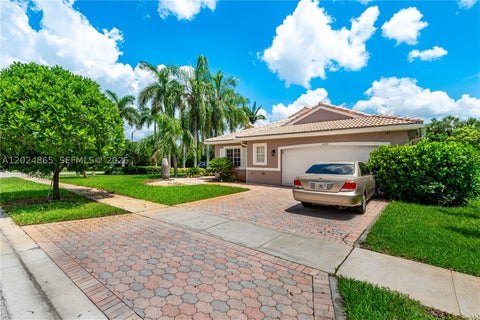 Photo of 16269 SW 6th St, Pembroke Pines, FL 33027 (MLS # A12024865)