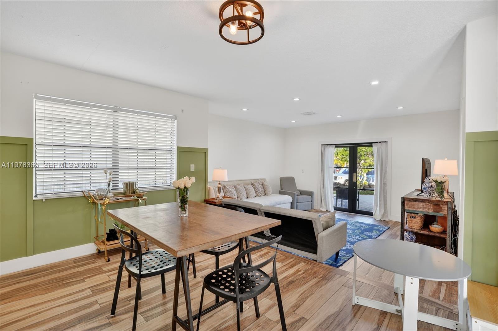 PUEBLO DEL SOL SEC 1 - Residential Lease