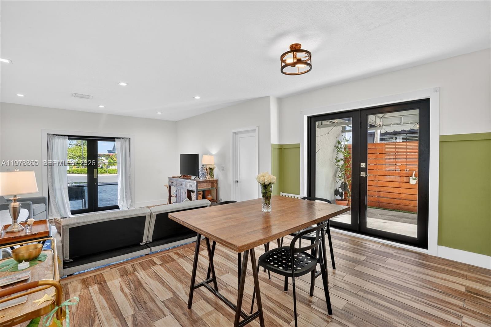 PUEBLO DEL SOL SEC 1 - Residential Lease