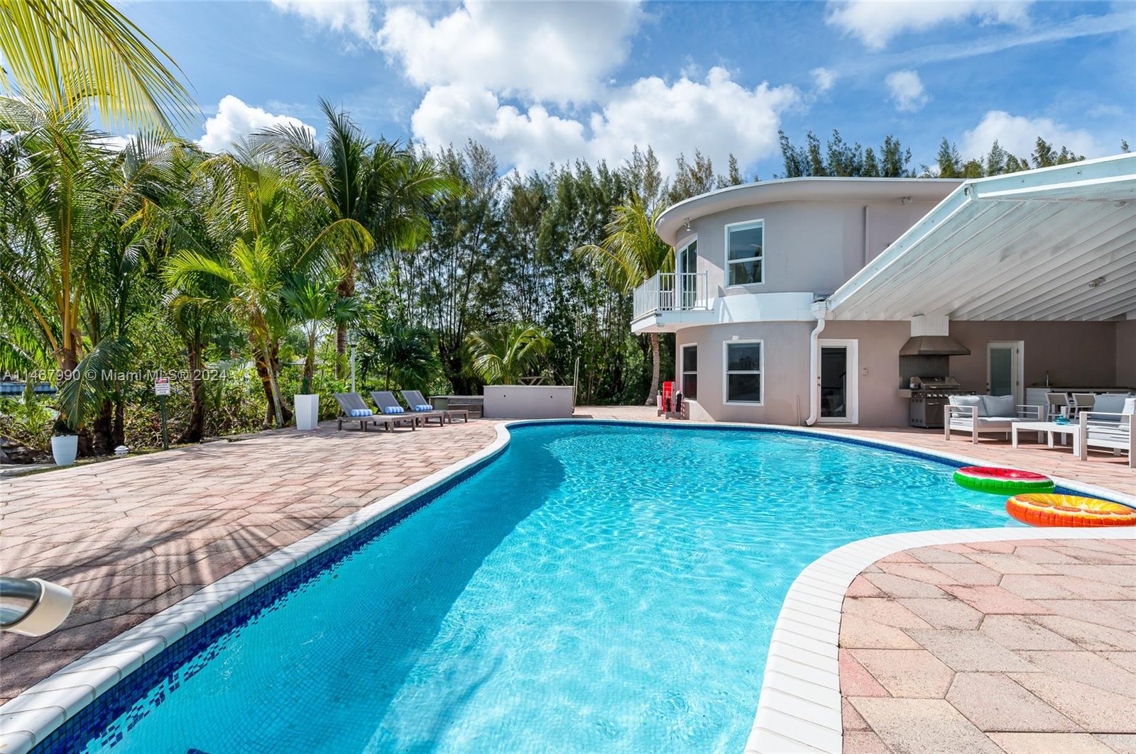 ENCHANTED LAKE - Residential Lease