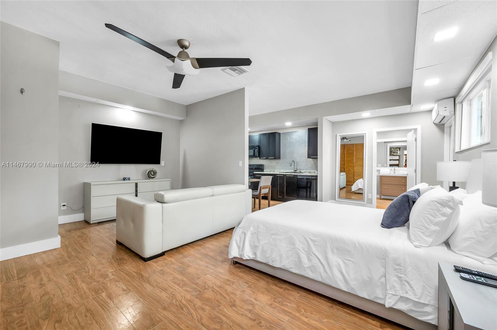 ENCHANTED LAKE - Residential Lease