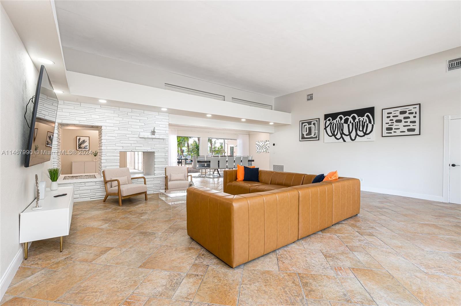 ENCHANTED LAKE - Residential Lease