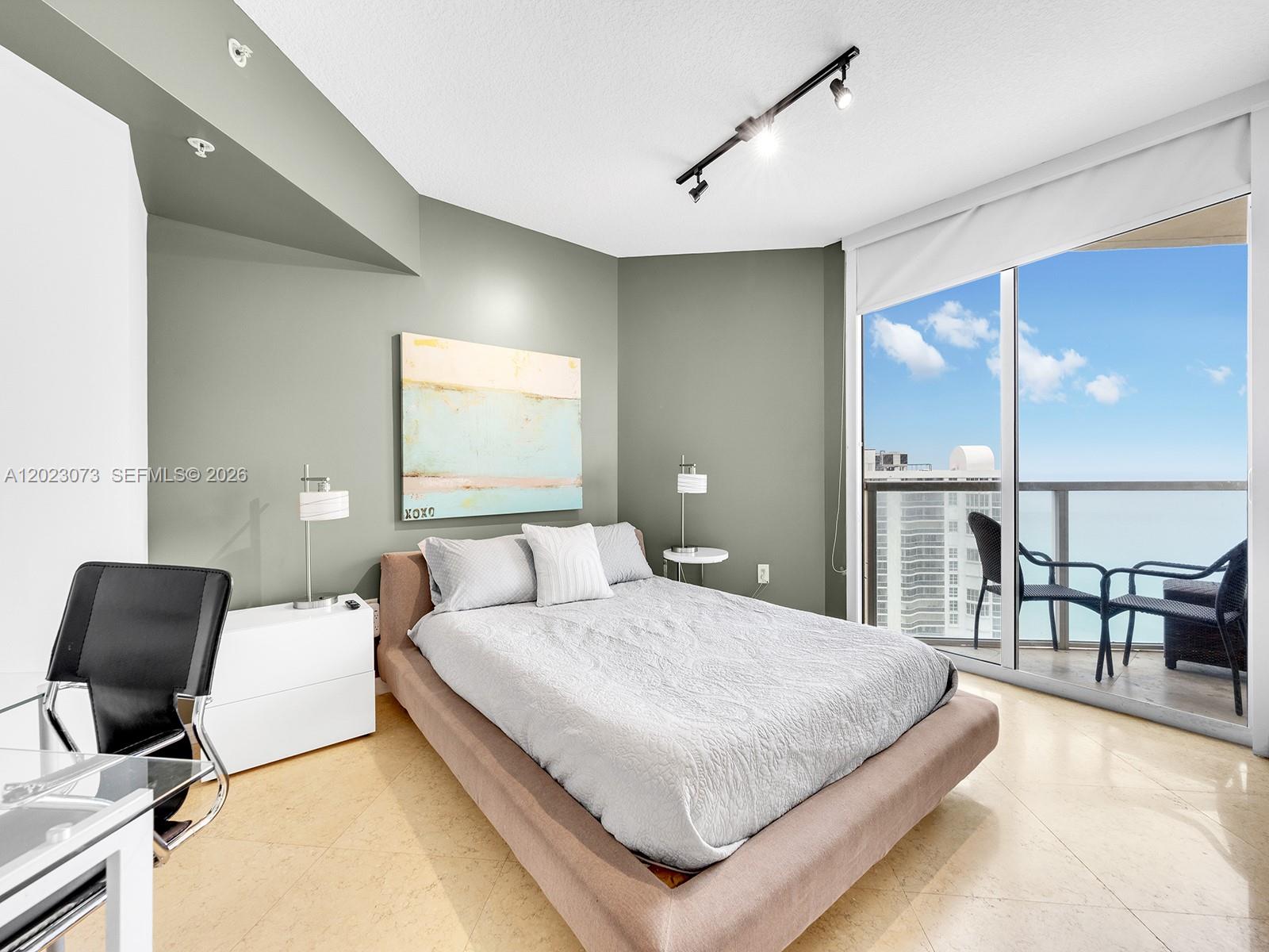 LA PERLA CONDO - Residential