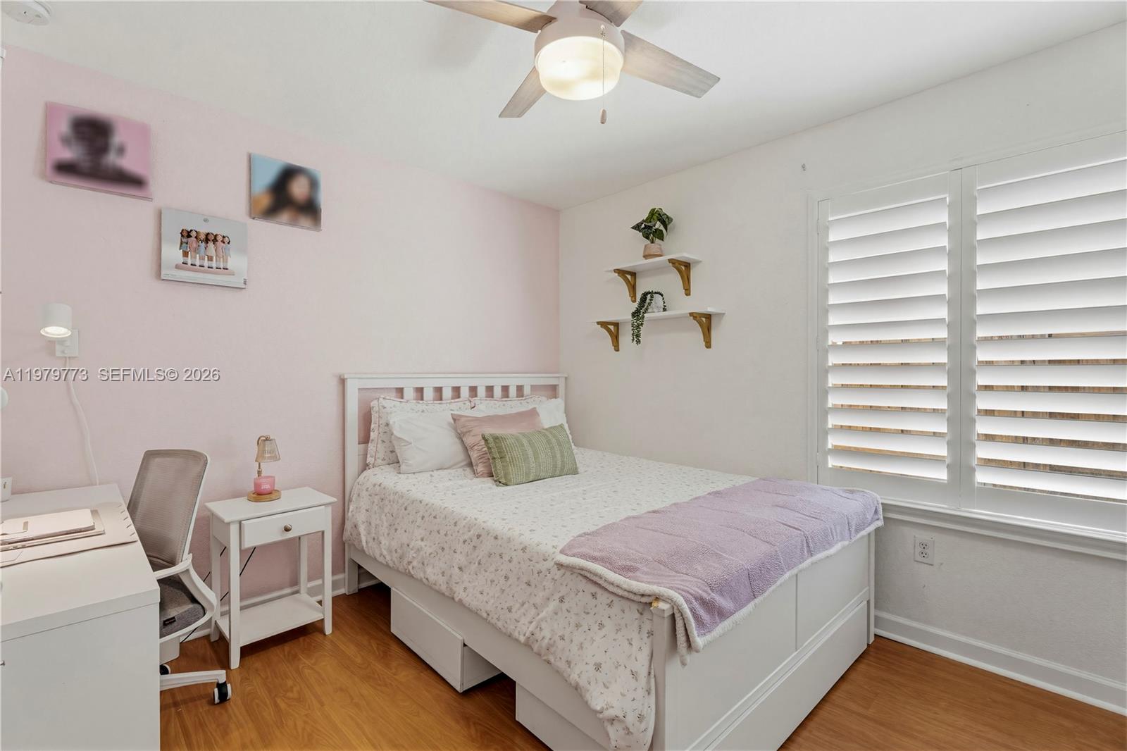 LAKES BY THE BAY KAYE - Residential