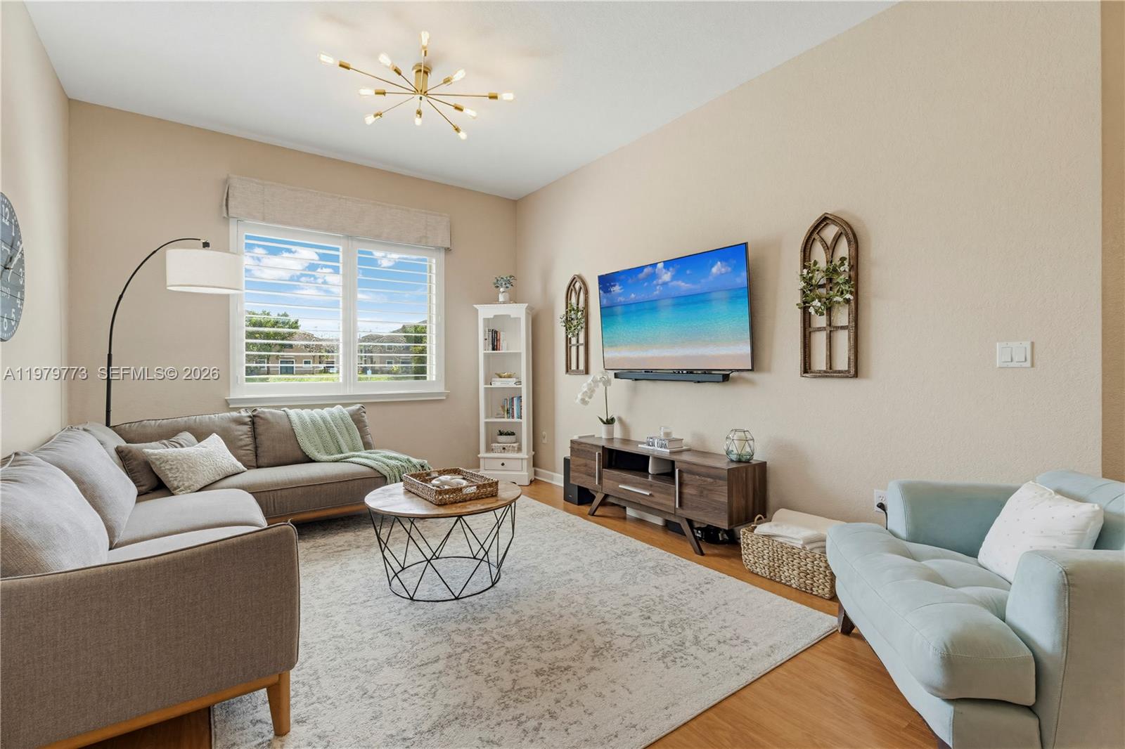 LAKES BY THE BAY KAYE - Residential