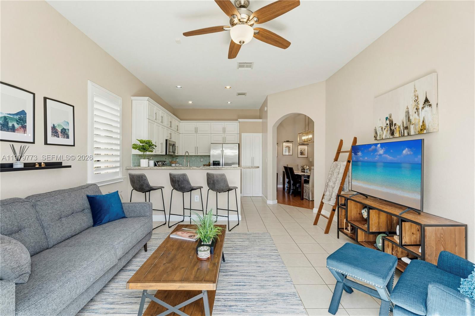 LAKES BY THE BAY KAYE - Residential