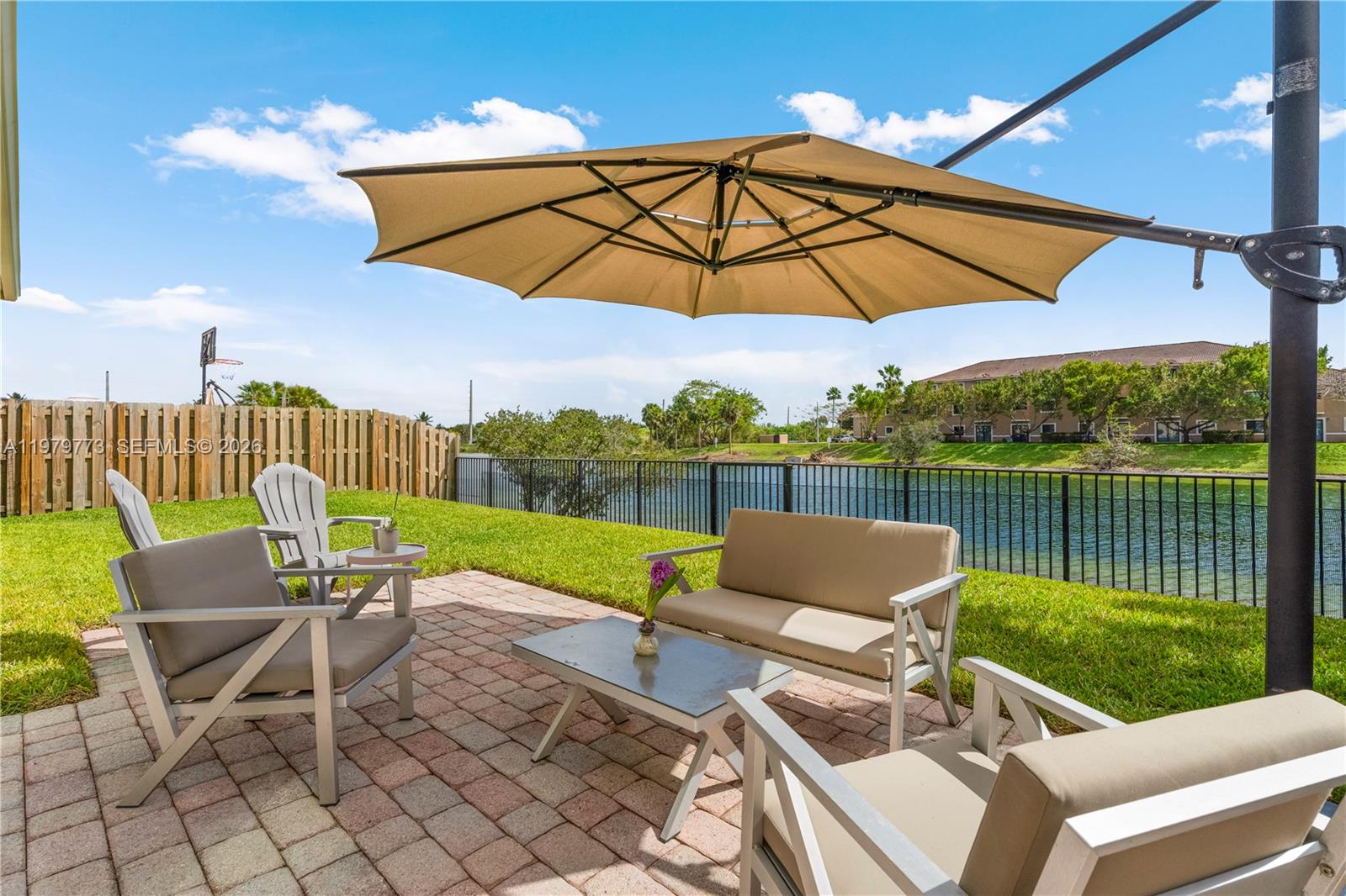 LAKES BY THE BAY KAYE - Residential