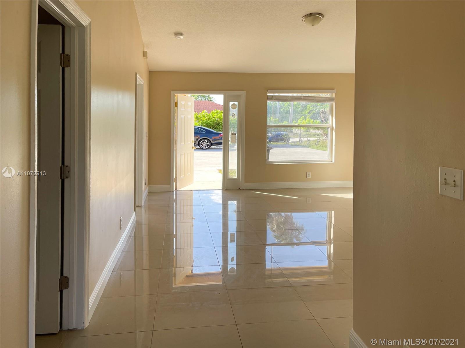 SOUTH SHORE 4 OF WELLINGT - Residential Income