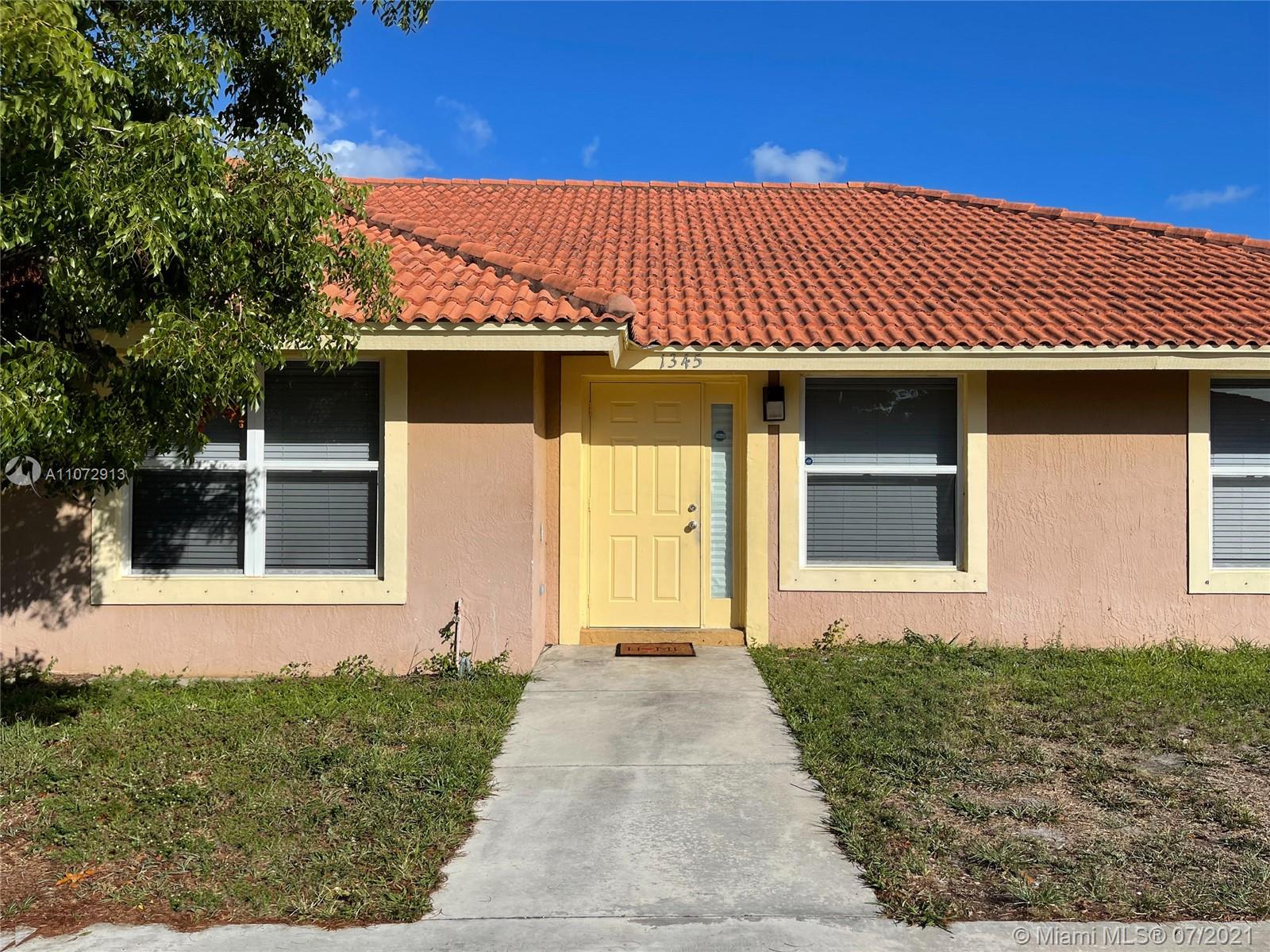 SOUTH SHORE 4 OF WELLINGT - Residential Income