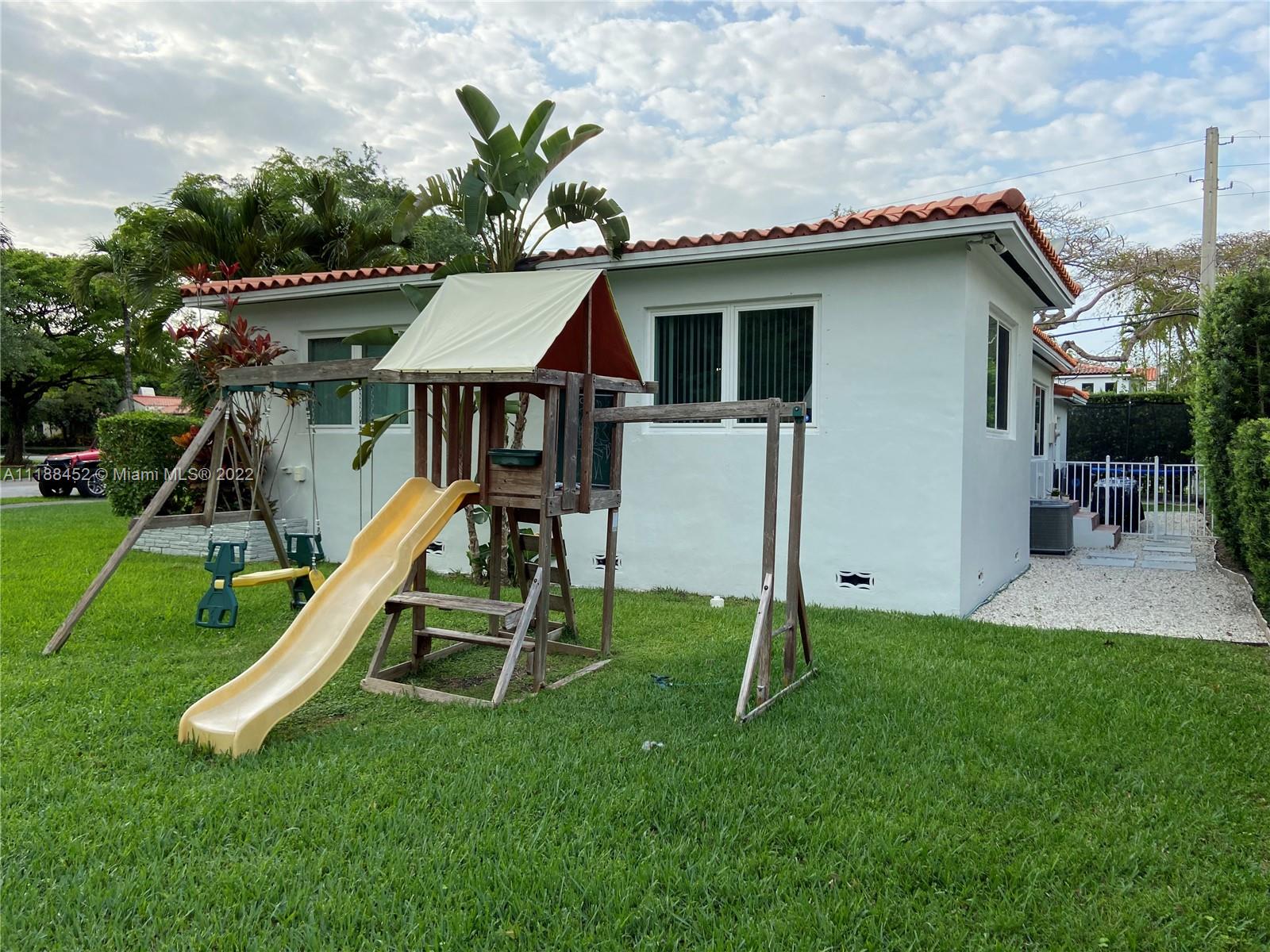 CORAL GABLES GRANADA SEC - Residential