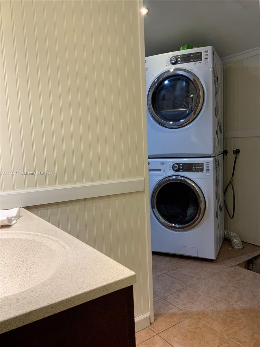 CORAL GABLES GRANADA SEC - Residential