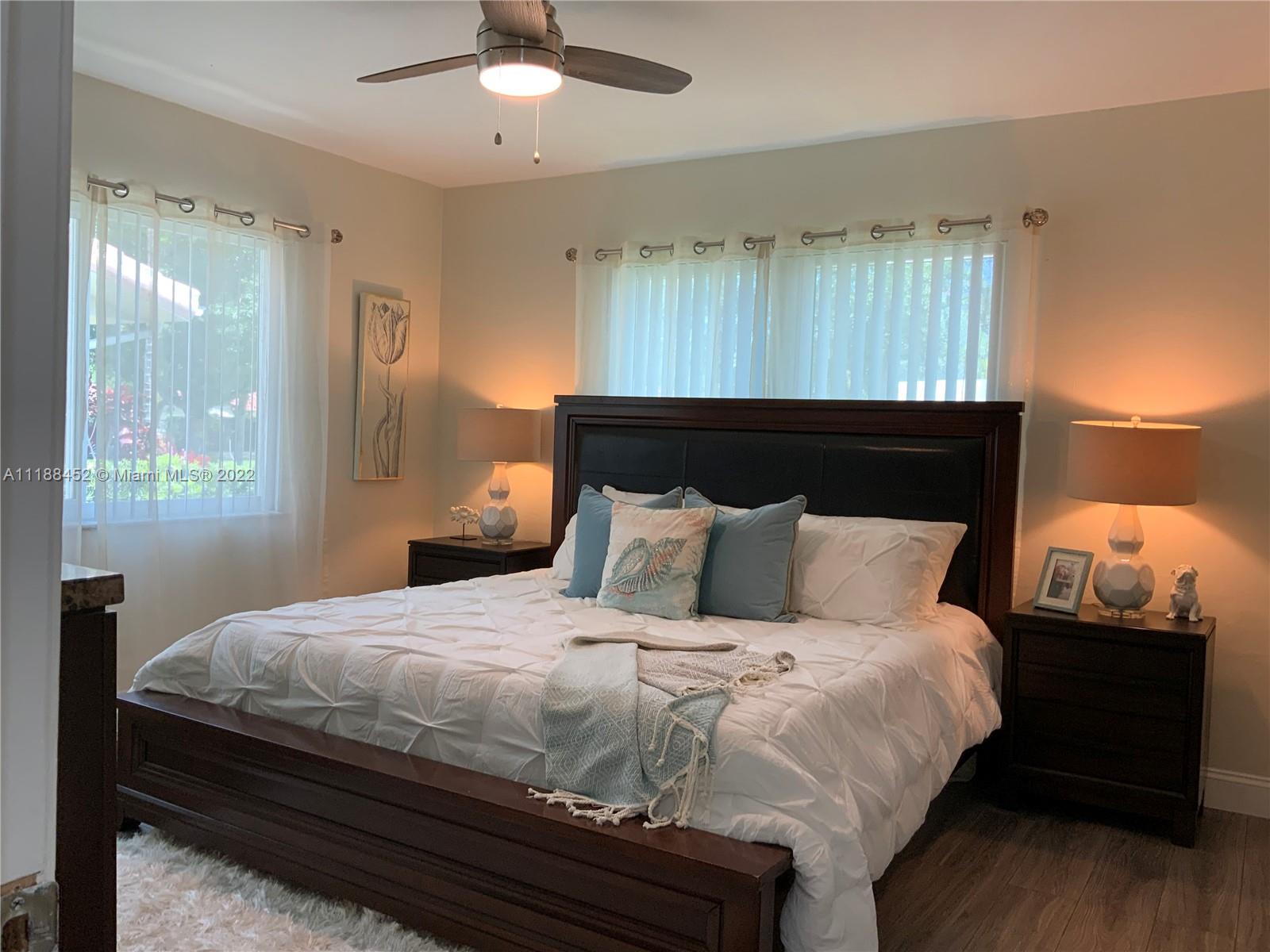 CORAL GABLES GRANADA SEC - Residential