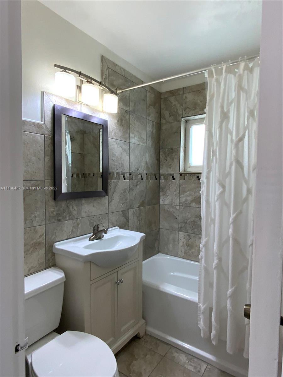 CORAL GABLES GRANADA SEC - Residential