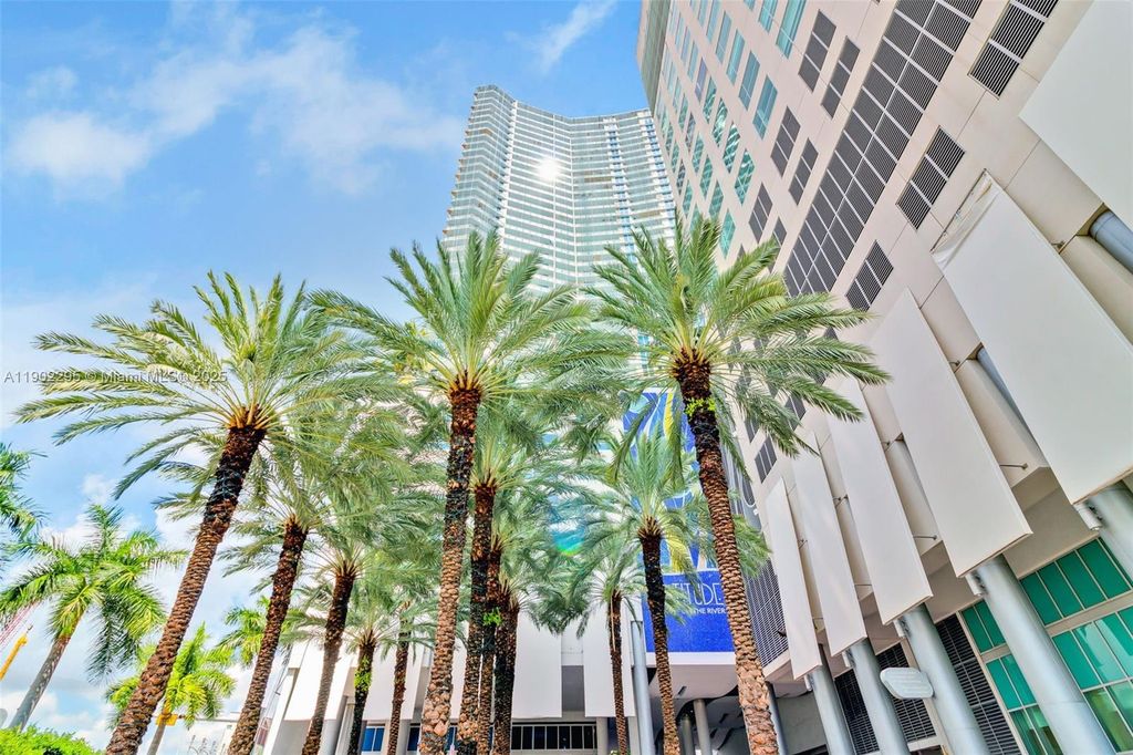 Photo of 175 SW 7th St #1212, Miami, FL 33130 (MLS # A11902295)