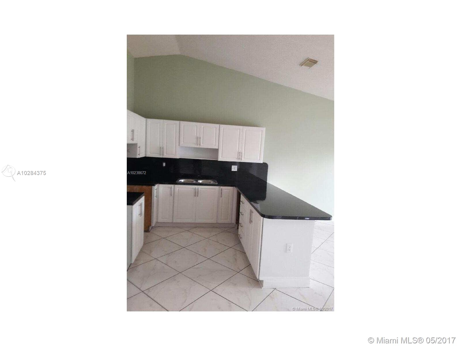 CALIFORNIA HILLS - Residential