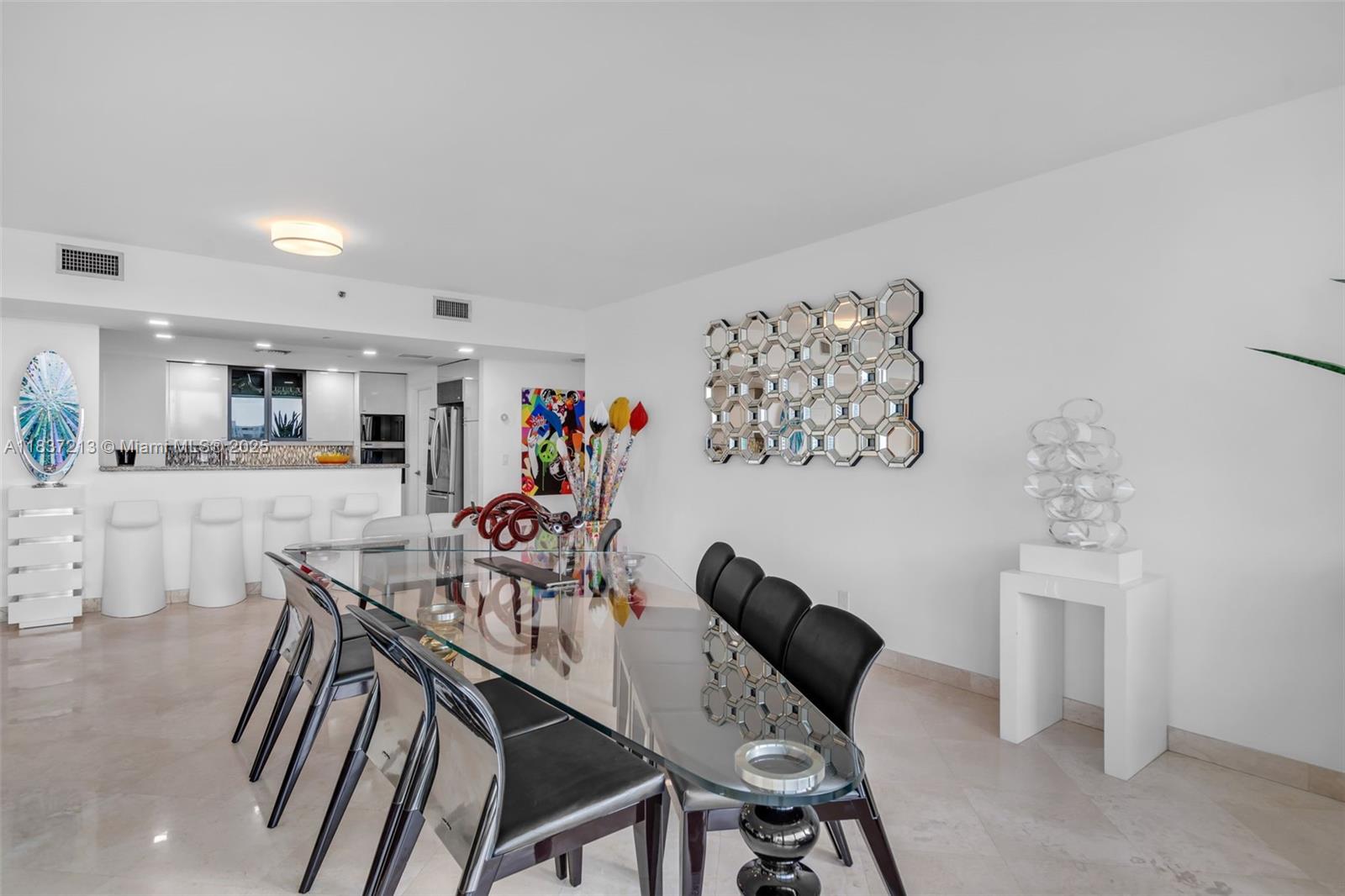 SANTA MARIA CONDO - Residential