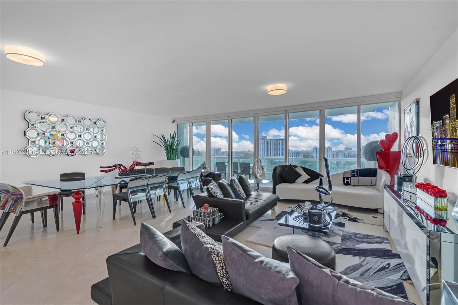 SANTA MARIA CONDO - Residential