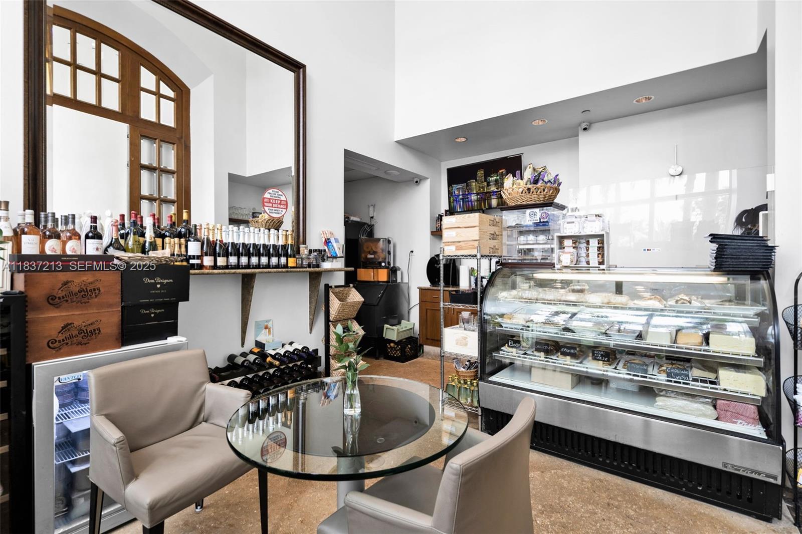 SANTA MARIA CONDO - Residential