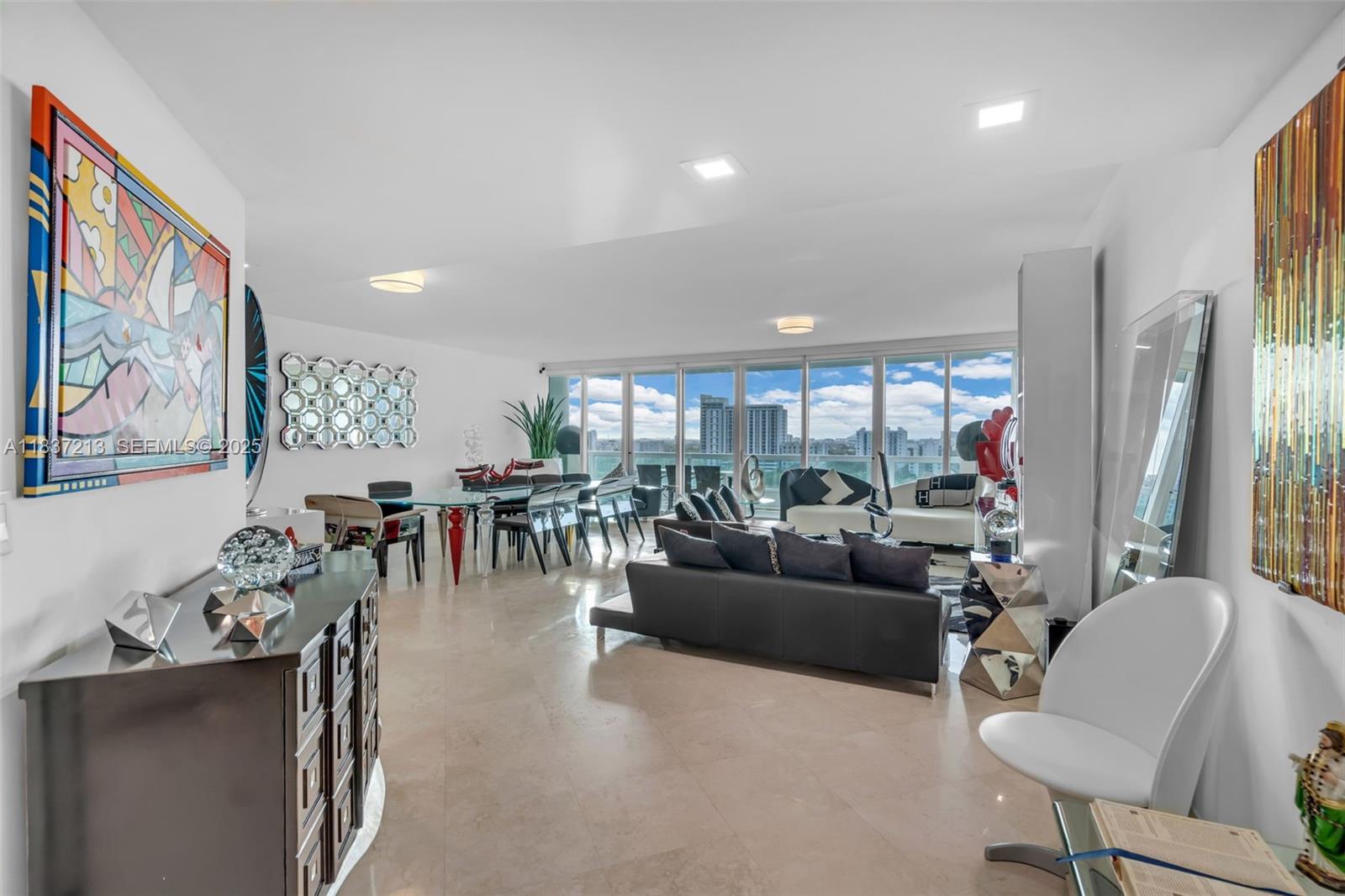 SANTA MARIA CONDO - Residential