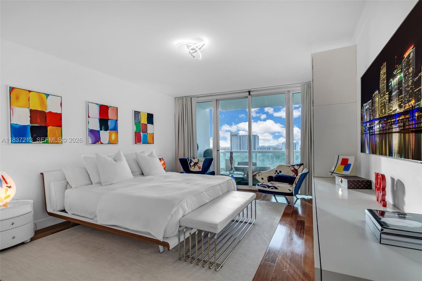 SANTA MARIA CONDO - Residential