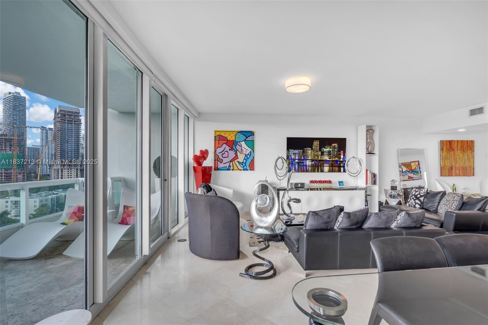 SANTA MARIA CONDO - Residential