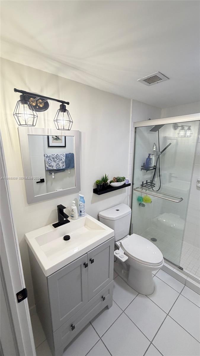 HEMISPHERES CONDO - Residential