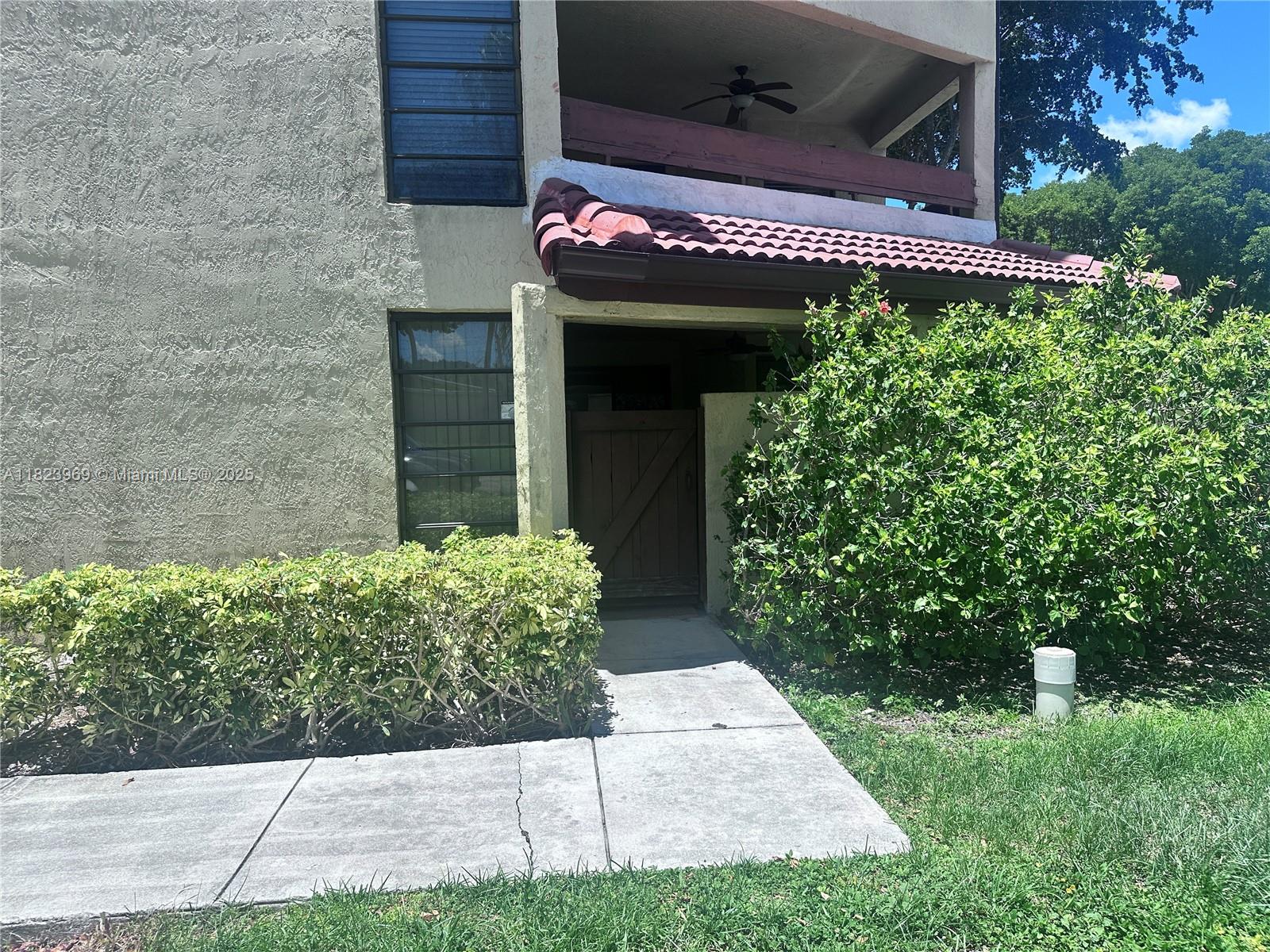 8810 SW 123rd Ct M110